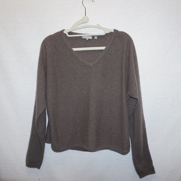 360 Cashmere Sweaters - 360 CASHMERE Sweater boxy Vneck cinch back taupe  FIRM PR$CE.  S  B-11